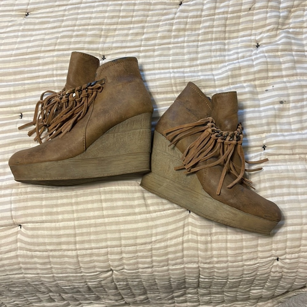 Wedge Fridge booties